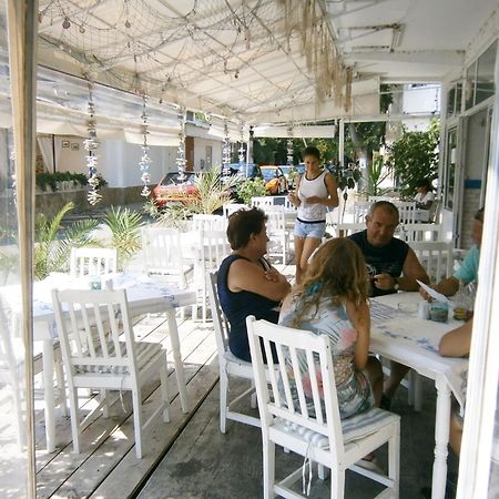 פומורי Family Hotel White House מראה חיצוני תמונה