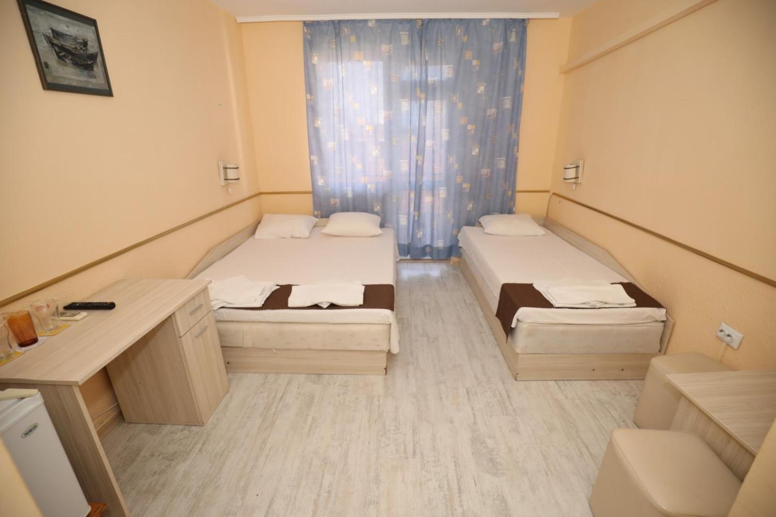 פומורי Family Hotel White House מראה חיצוני תמונה