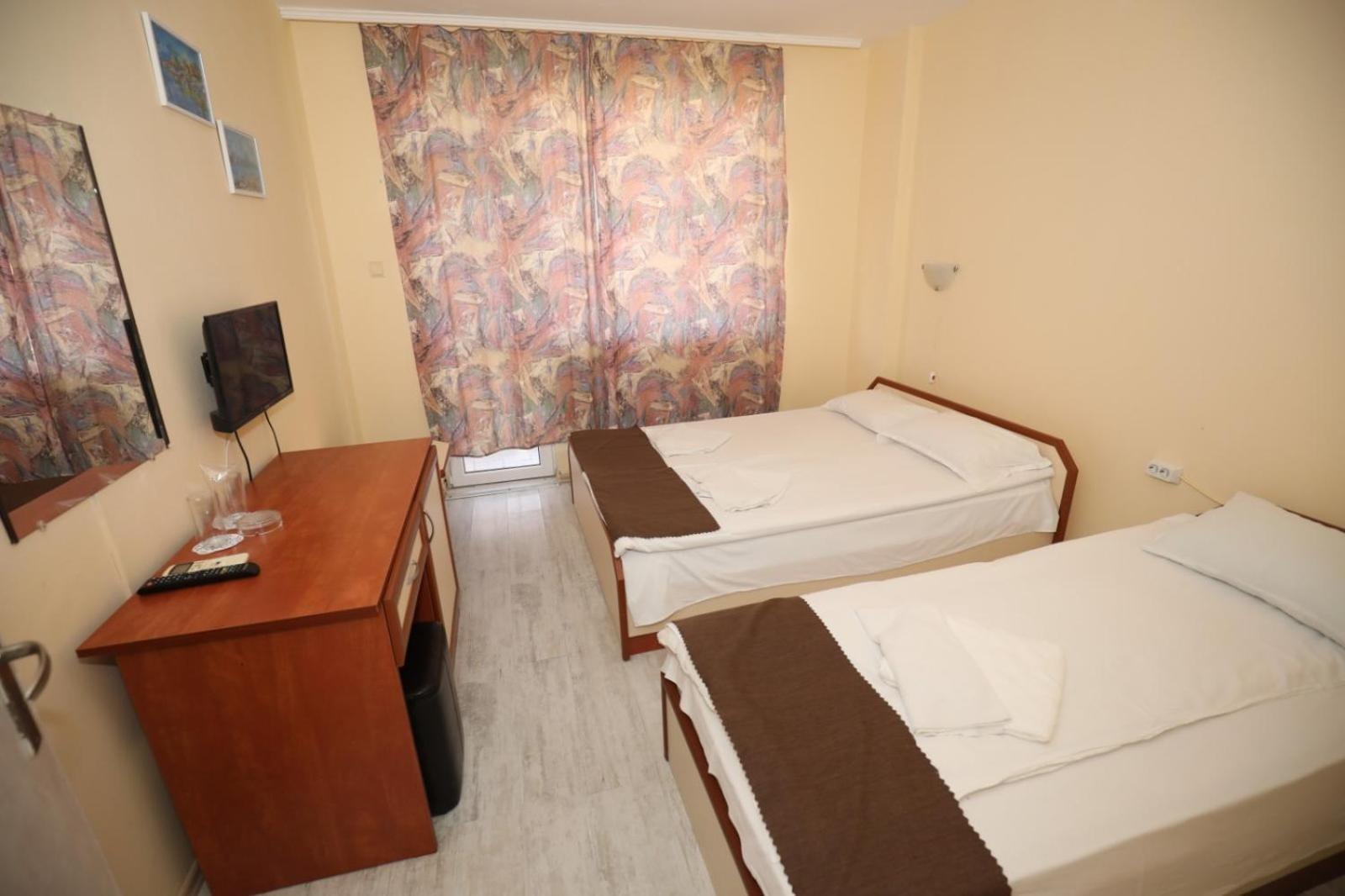 פומורי Family Hotel White House מראה חיצוני תמונה